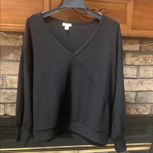 Black V-Neck Top by a.n.a  size xl womens.  Guc